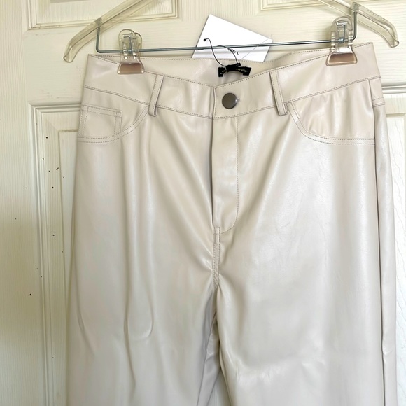 NWT Cream Faux Leather Pant  Size: Large - Picture 3 of 11